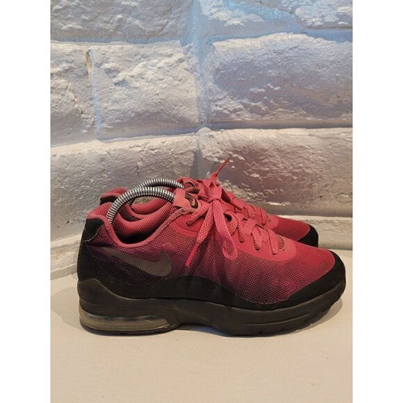 Nike Air Max Invigor GS Size 3.5Y Kids Pink Black Sneaker Shoes CZ4193-002 - Picture 1 of 11